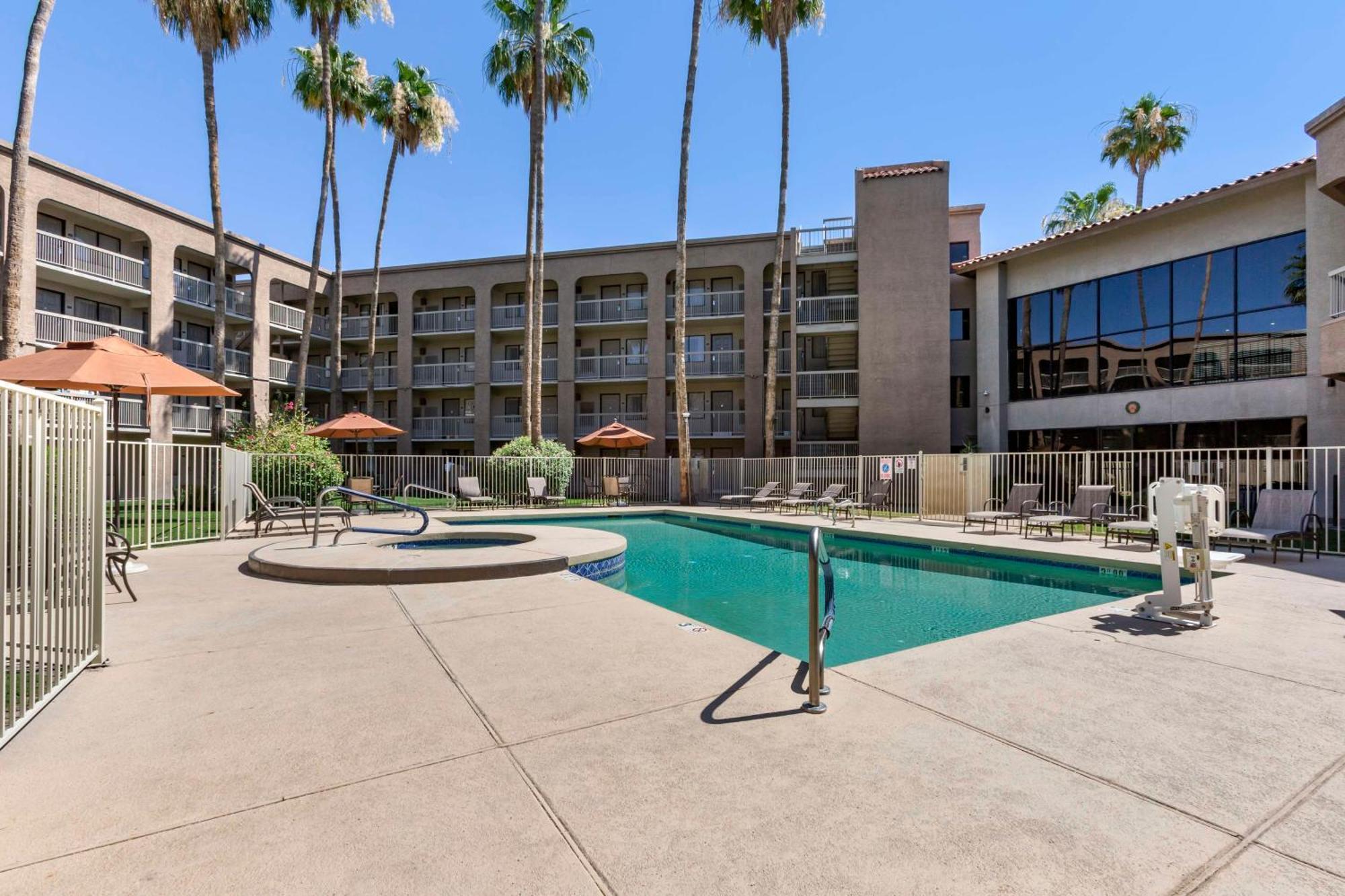 Best Western Plus Scottsdale Thunderbird Suites Exteriér fotografie
